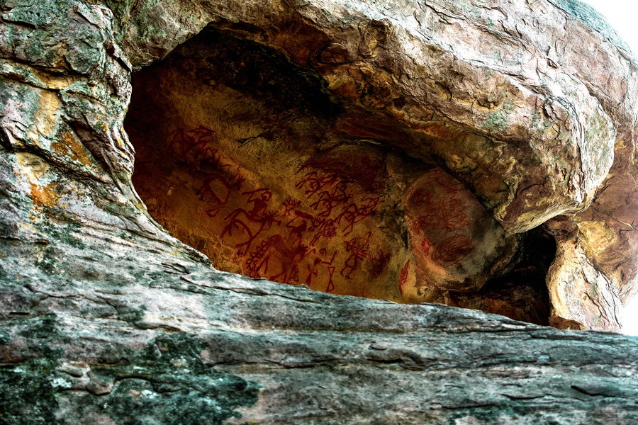 Pre-historic Bhimbetka Caves in Bhopal